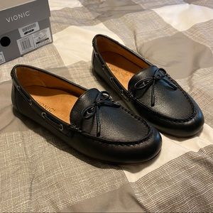 Vionic Virginia loafer size 9
